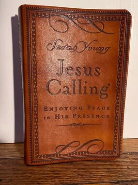 Jesus Calling Devotional by Sarah Young 2011  Leather Cover Jesus ♥️ prayers